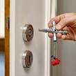 KNIPEX KNIPEX 00 11 04 Profi-Key for all standard shut-off systems 90 mm (self-service card/blister)