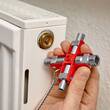 KNIPEX KNIPEX 00 11 06 Universal Key for all standard cabinets and shut-off systems 90 mm (self-service card/blister)