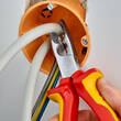KNIPEX KNIPEX 13 46 165 SB Pince à dégainer isolées par gaines bi-matière, certifiées VDE chromée 165 mm (carte LS/blister)