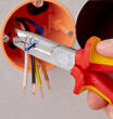 KNIPEX KNIPEX 13 46 165 SB Pince à dégainer isolées par gaines bi-matière, certifiées VDE chromée 165 mm (carte LS/blister)